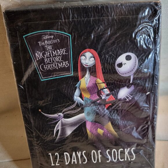 Disney Tim Burton's The Nightmare Before Christmas 12 Days of Socks - Picture 1 of 4